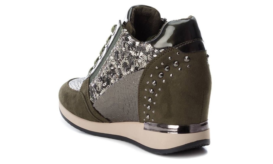 Image 9: Sneakers con zeppa XTI da donna