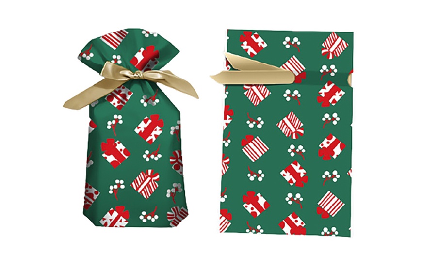 Image 4: 50-Piece Christmas Drawstring Gift Bag Set