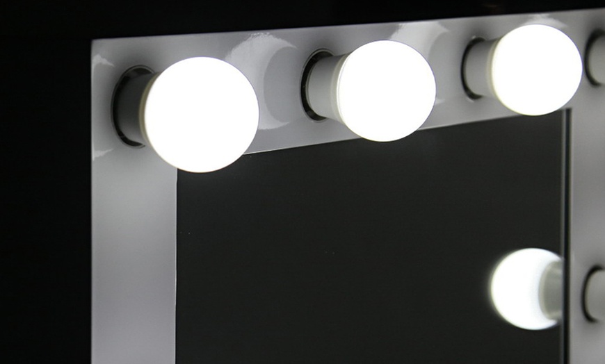 Image 3: Make-Up Mirror with LED lights