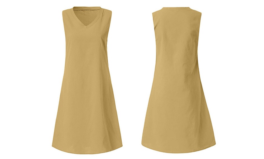 Image 3: V-Neck Sleeveless Dress