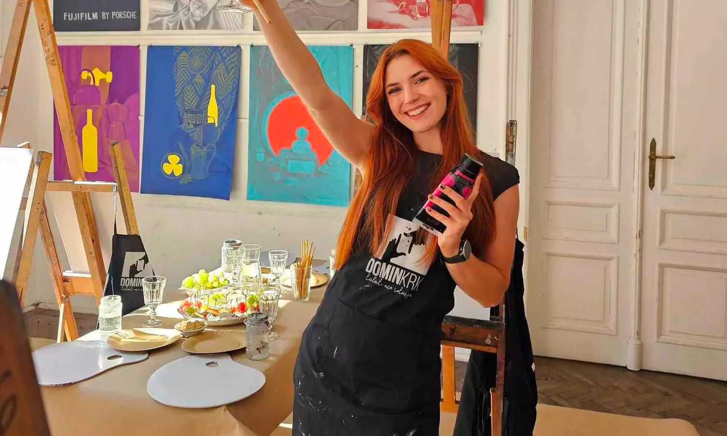 Odkryj w sobie artystyczną duszę: malowanie przy winie z przekąskami