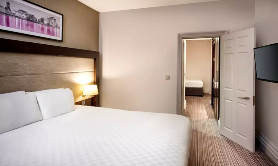 4* Cardiff: Standard Double or Superior Room w/ Breakfast & More