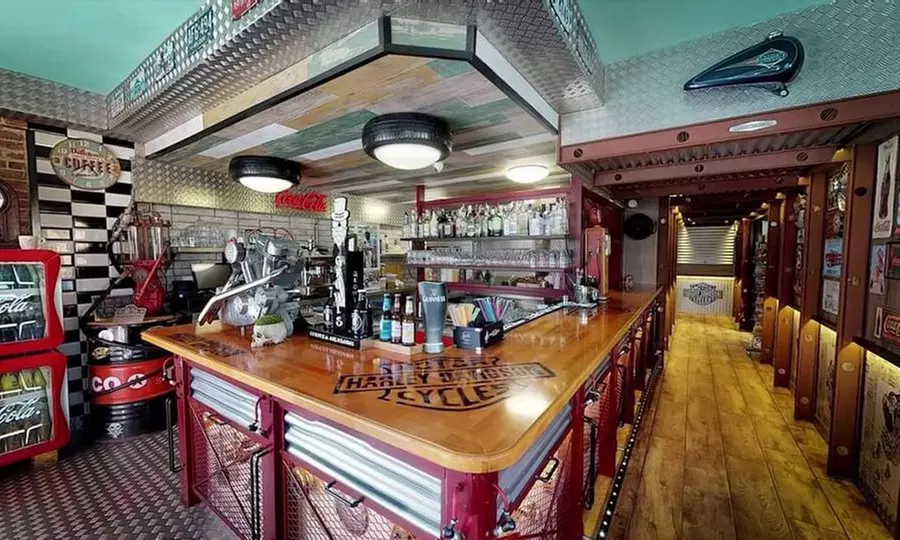 Lanzamiento de hacha y menú de hamburguesa para 2 o 4