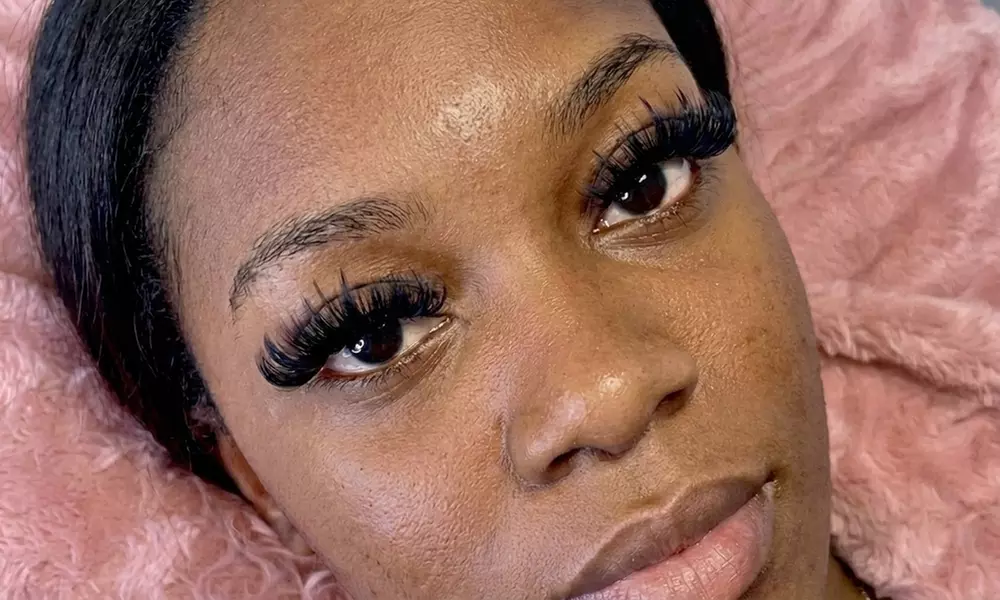 Transform Your Look with Hybrid, Volume, or Cluster Lash Extensions