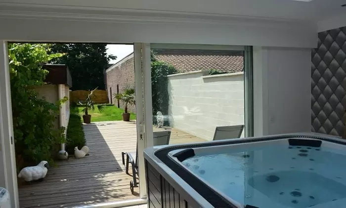 Accès 2h de spa privatif pour 2 personnes avec 2 cocktails au choix avec Atypique Spa FR (avec 23% de remise) - Primary Image