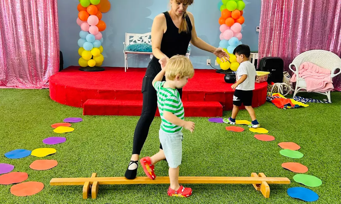Up to 47% Off on One Drop-In Class (Ages 2 to 6 Years)  at Creative Arts and Parties For Kids - Second Medium