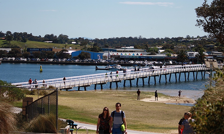 Image 11: Lakes Entrance: 2-Night Beach Holiday with Wine