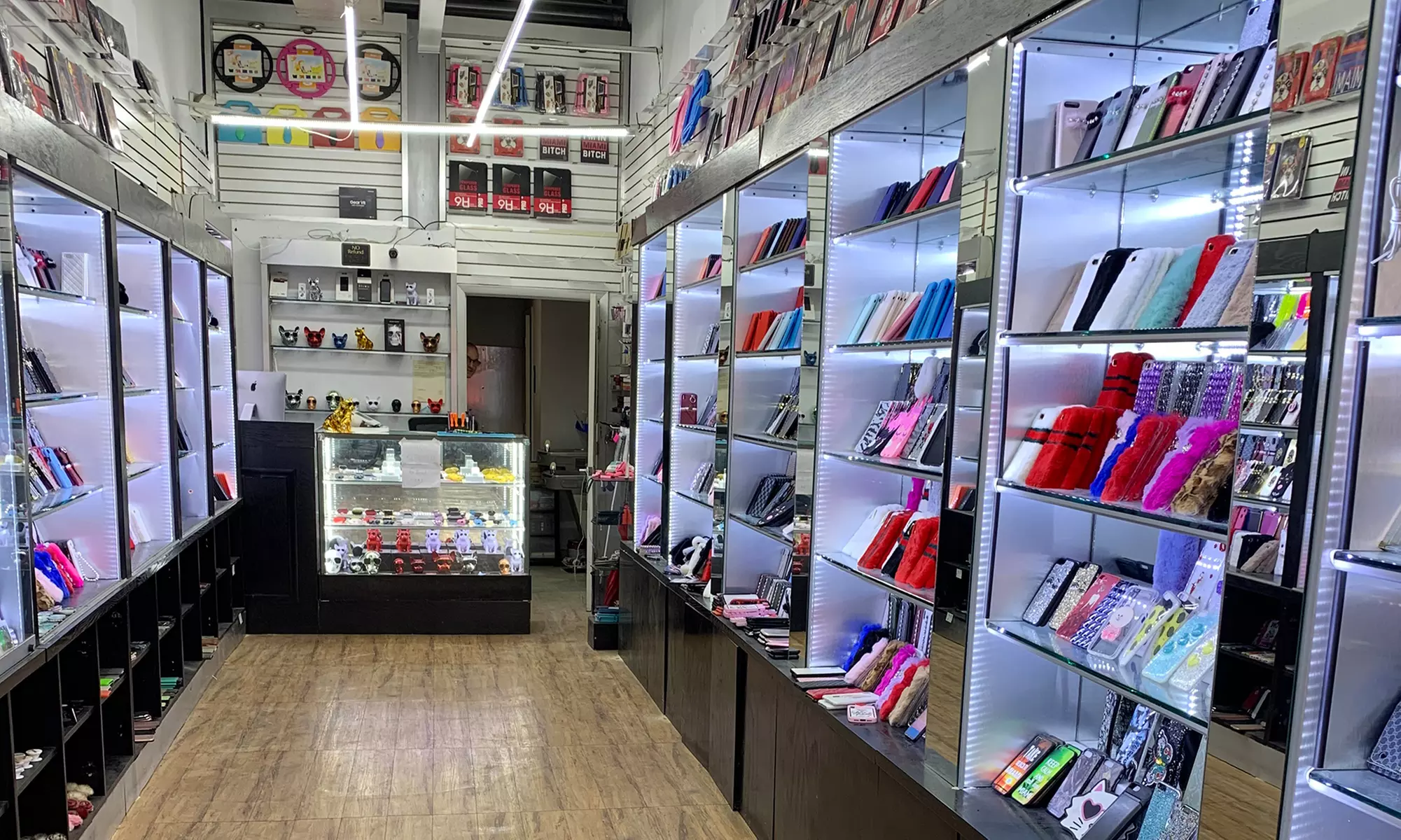 Up to 35% Off on On Location Cell Phone Repair at FUNKYELECTRONIC - Primary Image