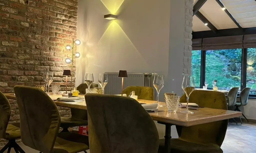 Escale culinaire française en 3 ou 4 services avec Les 4 Saisons