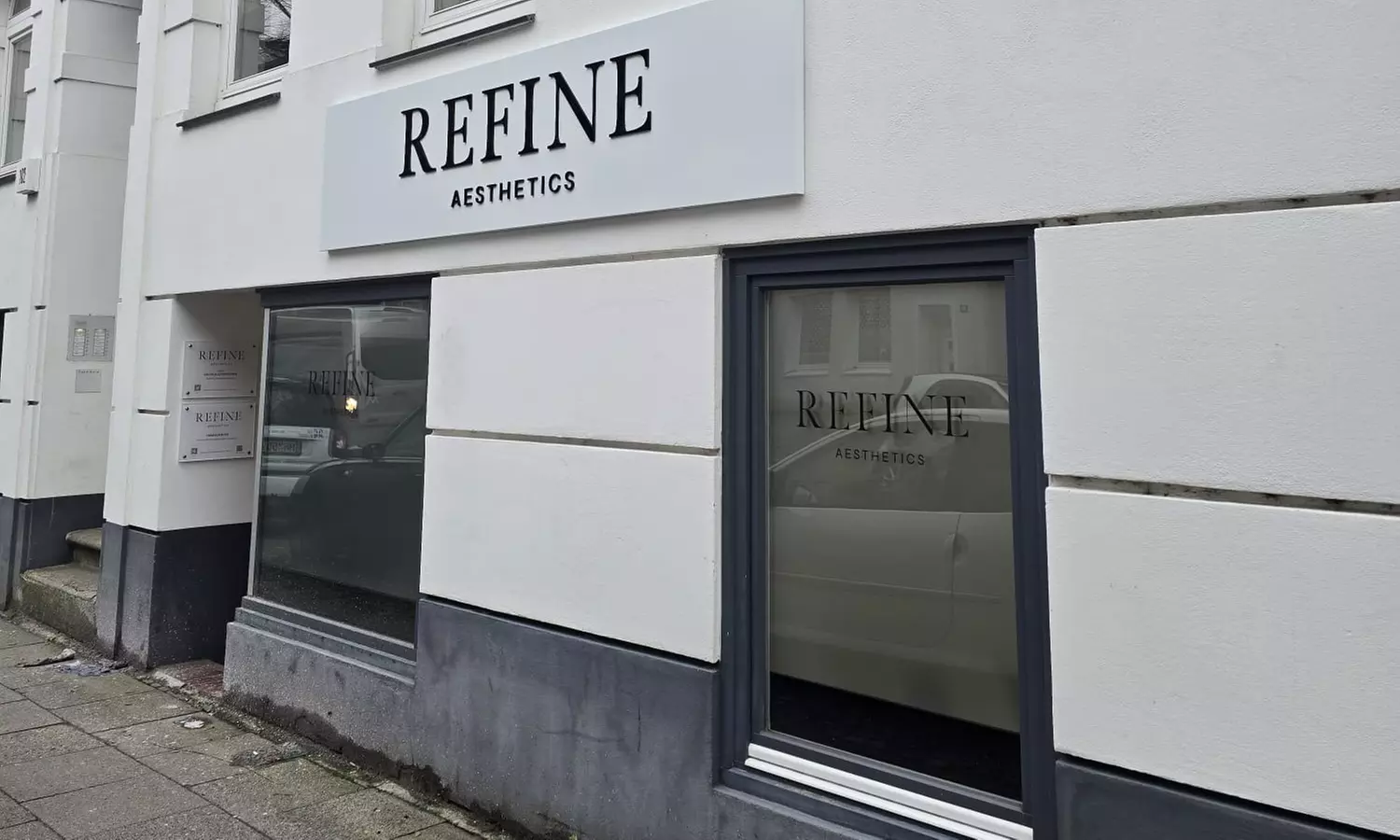 30 oder 60 Min. kosmetisches Zahnbleaching für 1 Person