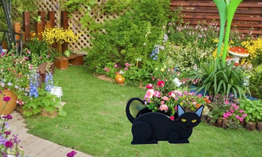 Image 4: Cat-Shaped Flower Pot Planter