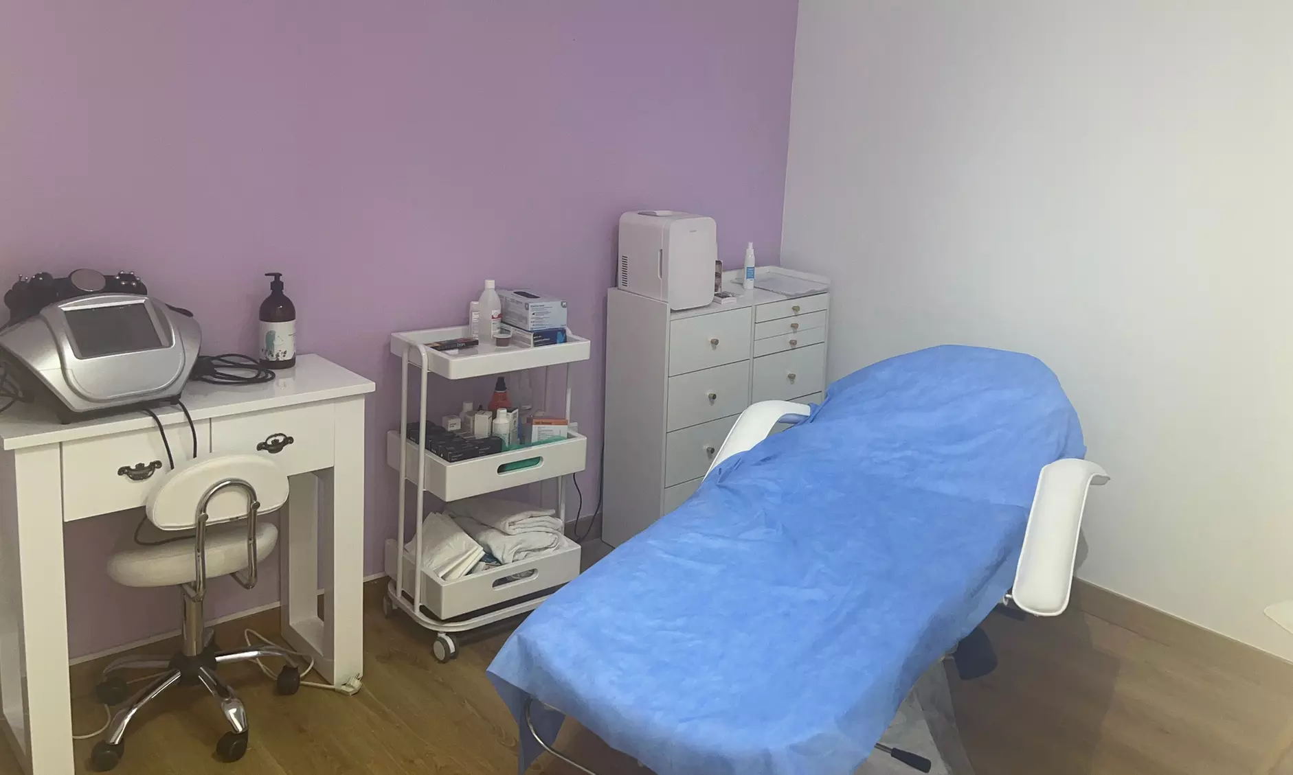 Combo reductor con cavitación, presoterapia y masaje drenante