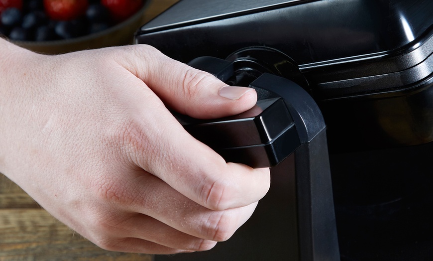 Image 5: Tower Rotary Waffle Maker