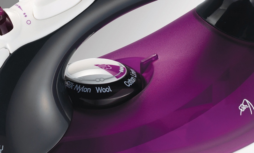 Image 5: Morphy Richards Turbo Steam Iron