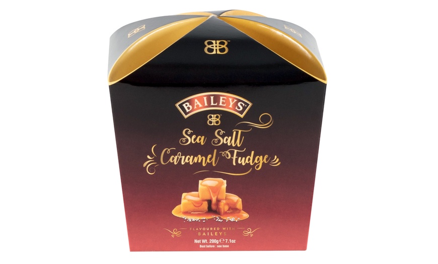 Image 7: Baileys Fudge Tin