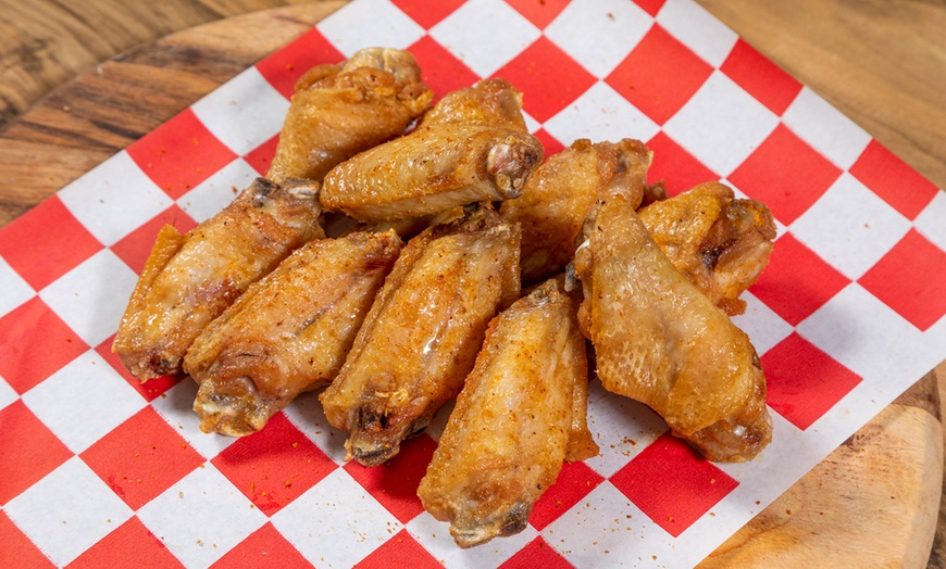 Image 6: Wings, Chips and Drink