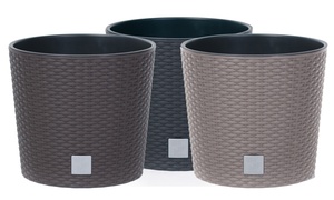  One, Two or Four Rattan-Effect Round Plastic Planters with Insert 