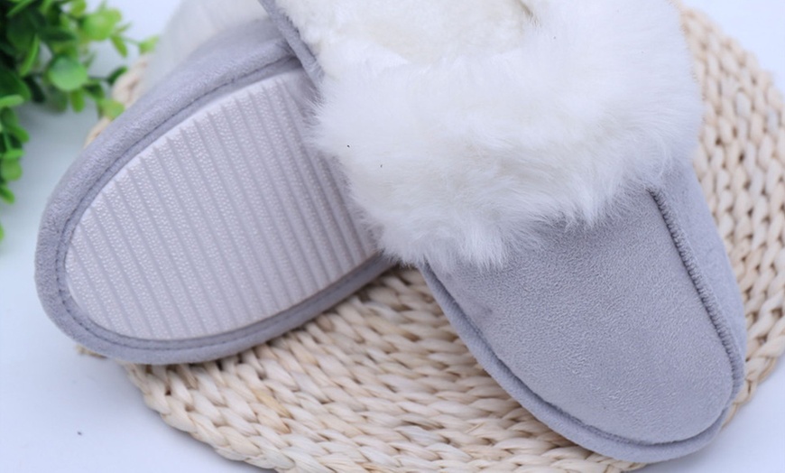 Image 10: Women's Warm Plush Slippers