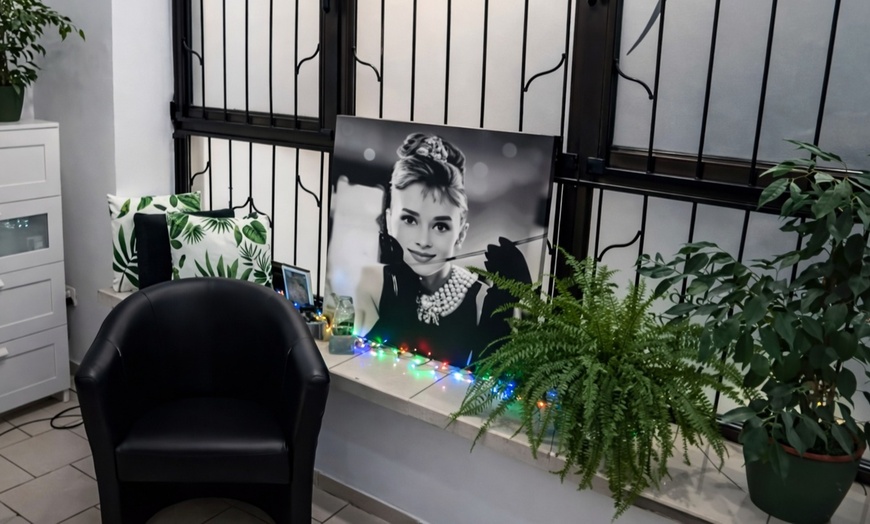 Image 2: Walentynkowy dotyk luksusu: masaż gorącymi kamieniami i więcej