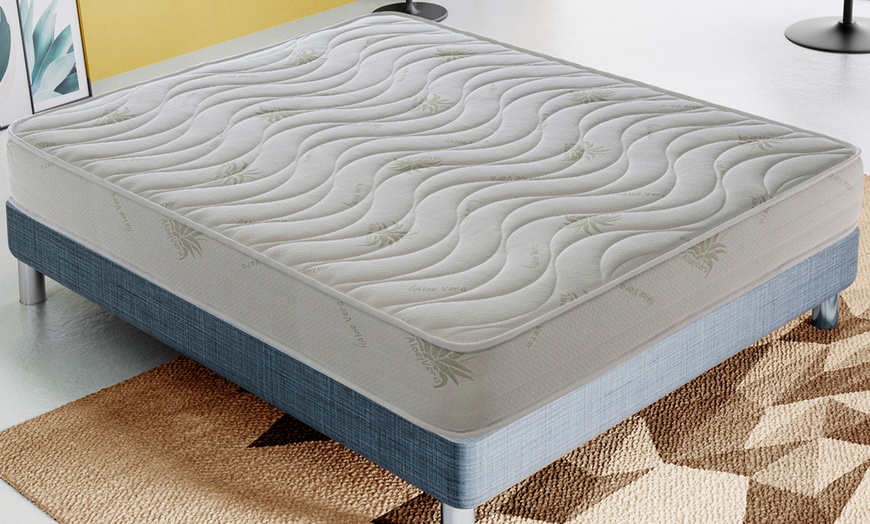 Image 1: Matelas AloeVera double confort avec zones différenciées