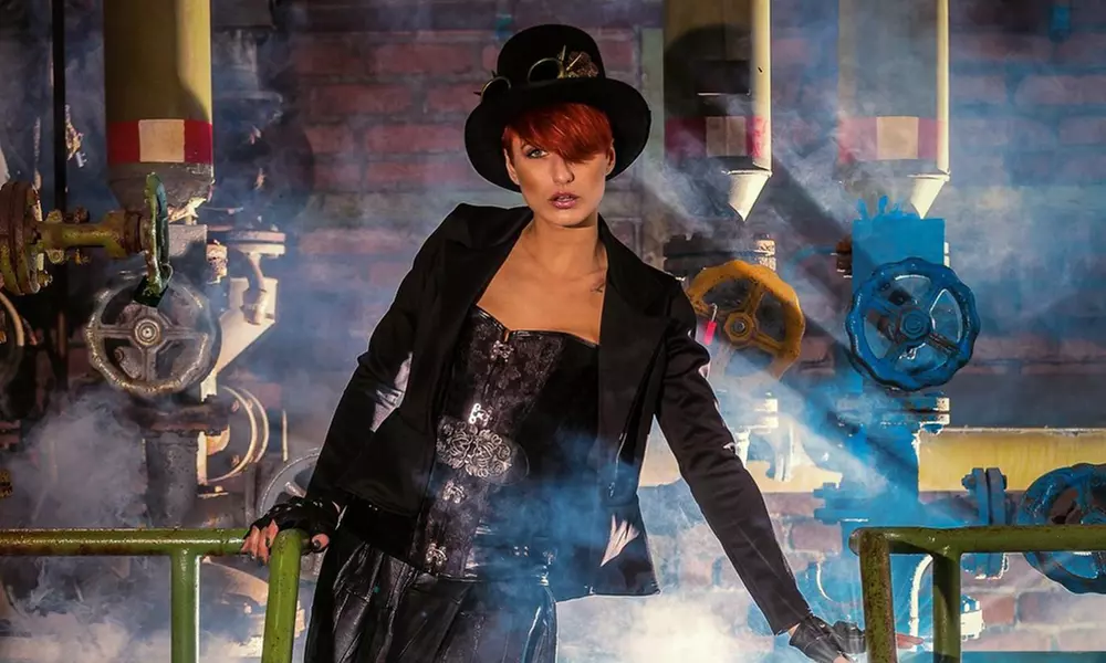 Foto-Technik-Workshop für Einsteiger für 1 oder 2 Personen in dem Studio Photo Factory 11 (bis zu 64% sparen*) - Second Medium