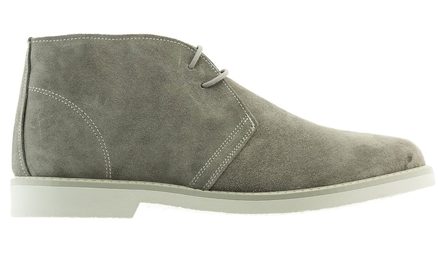 Image 1: Chaussures en daim pour homme