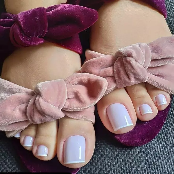 Manicure and Pedicure Options to Pamper Your Nails