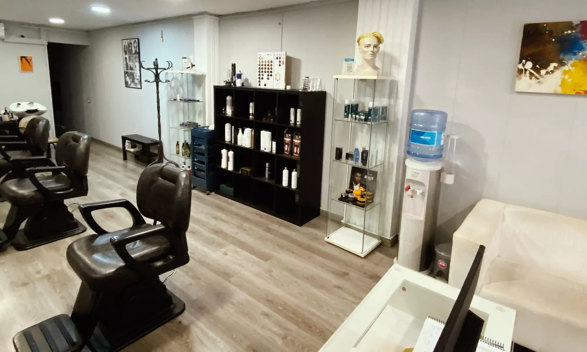 Sesión de peluquería con corte, secado y opción a tinte y mechas