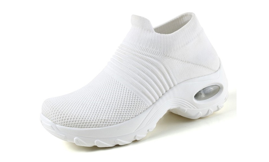 Image 9: Women's Breathable Air Cushion Shoes