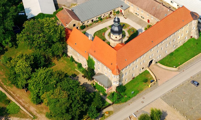 Fasten Mit Yoga Im Healingcastle Schloss Schochwitz Im