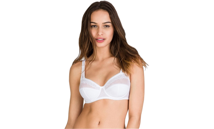 Image 3: Reggiseni e guaine Playtex
