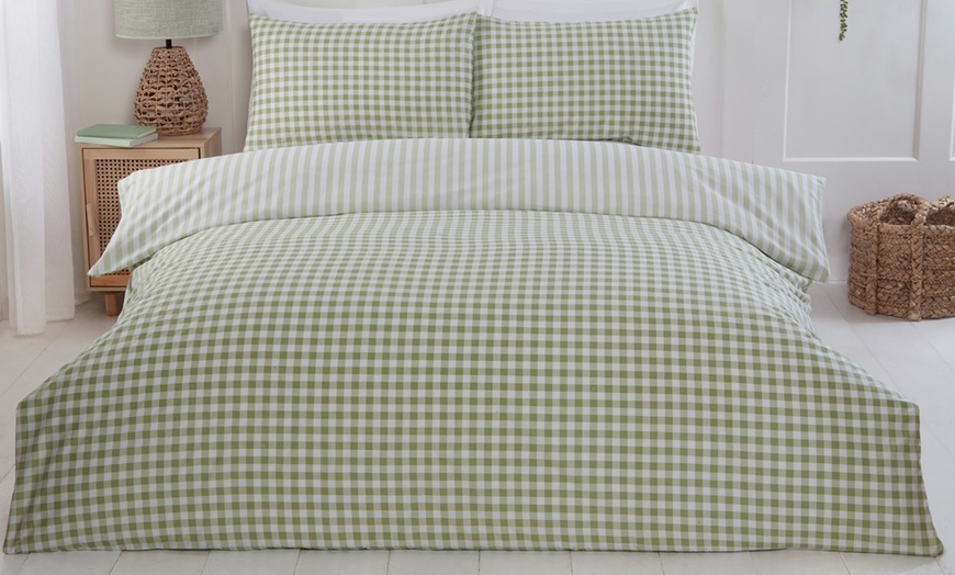 Image 5: Arches or Gingham Duvet Set