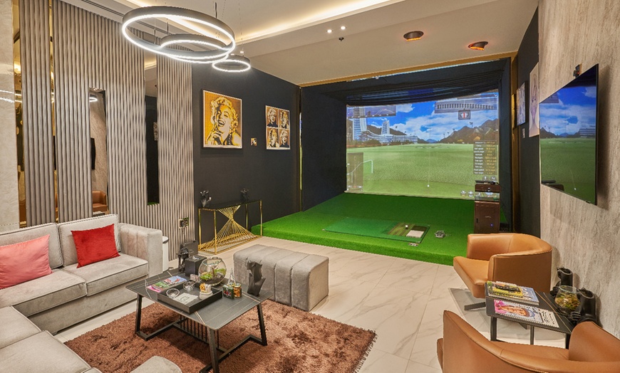 Image 16: Experience Open, Private, and VIP Bays for Indoor Golfing