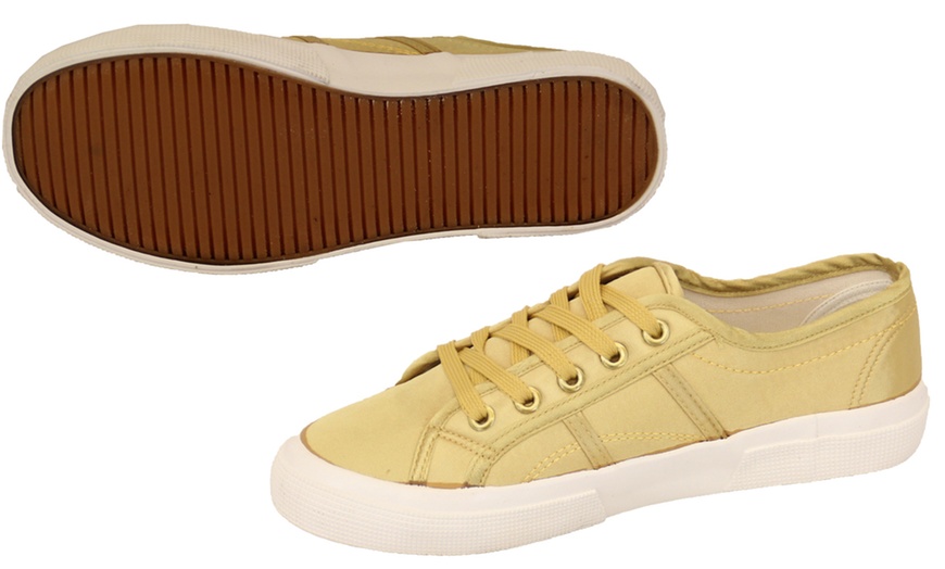 Image 9: Women's Lace Up Plimsolls