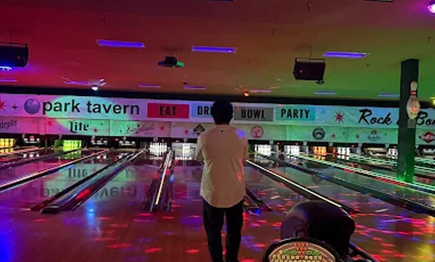 Image 8: One Hour Bowling Package & $50 Dining Credit for up to 6 People!