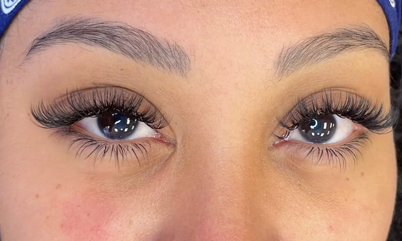 Get Gorgeous Eyelashes with Classic Mink or Hybrid Full Set Extensions