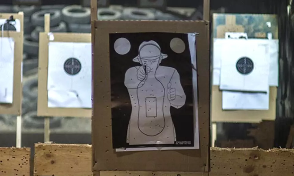 Karta podarunkowa ważna 12 miesięcy na usługi w Strzelnicy Colt