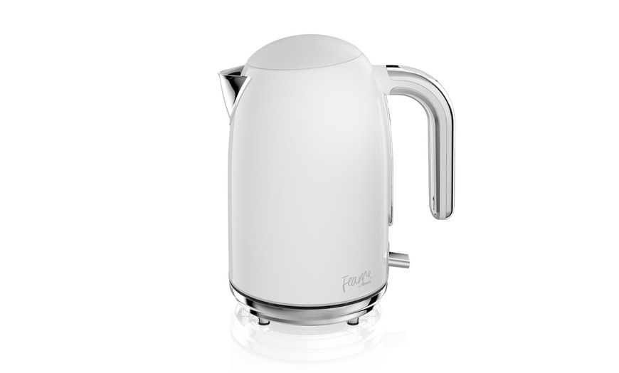 Image 10: Swan Kettle Selection