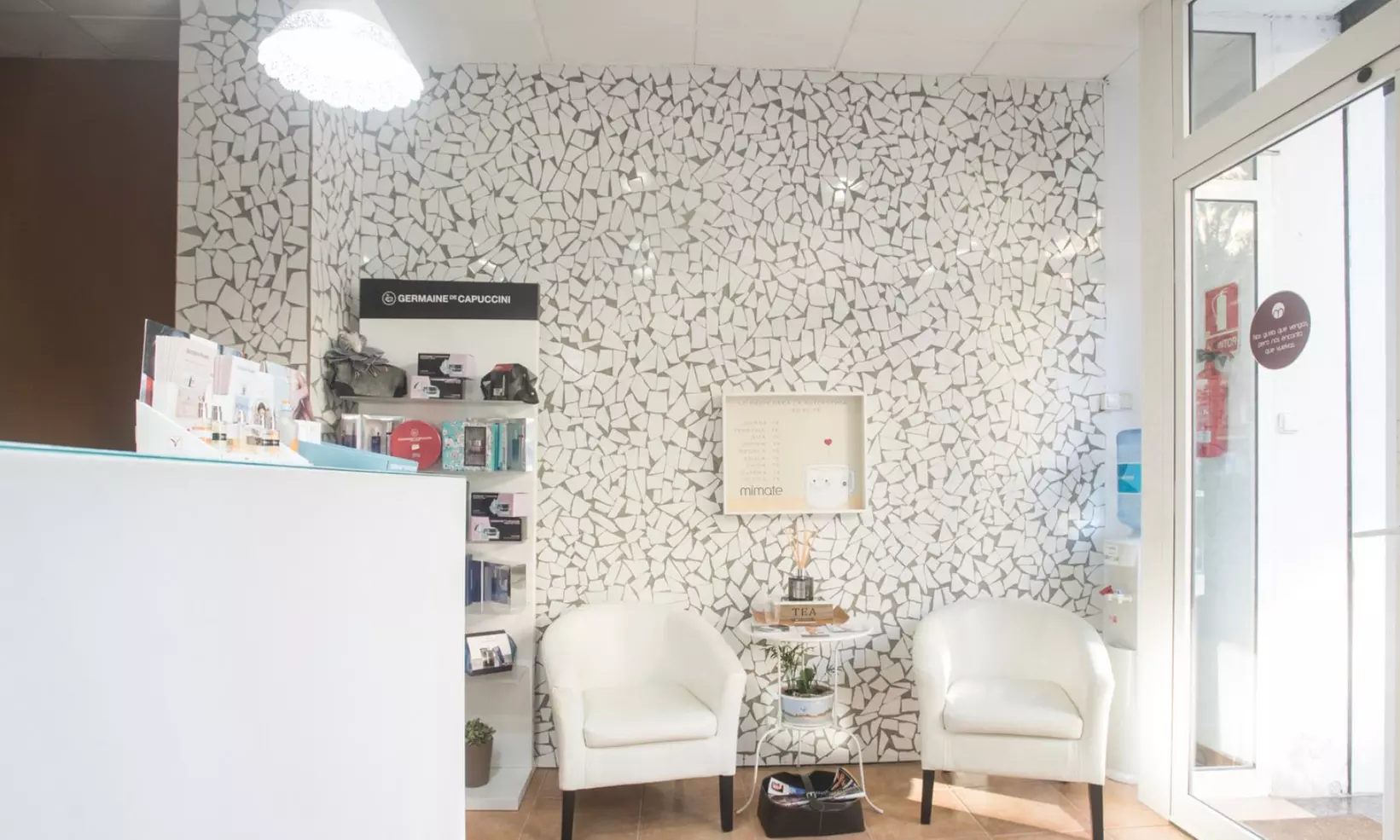 Limpieza facial y masaje corporal en Mimasthetic