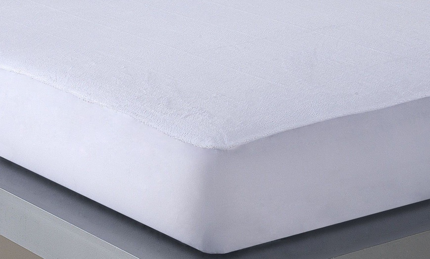 Image 4: Lot protège matelas drap housse