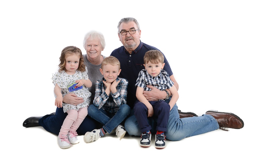 Image 8: Family Photoshoot, Pollokshields