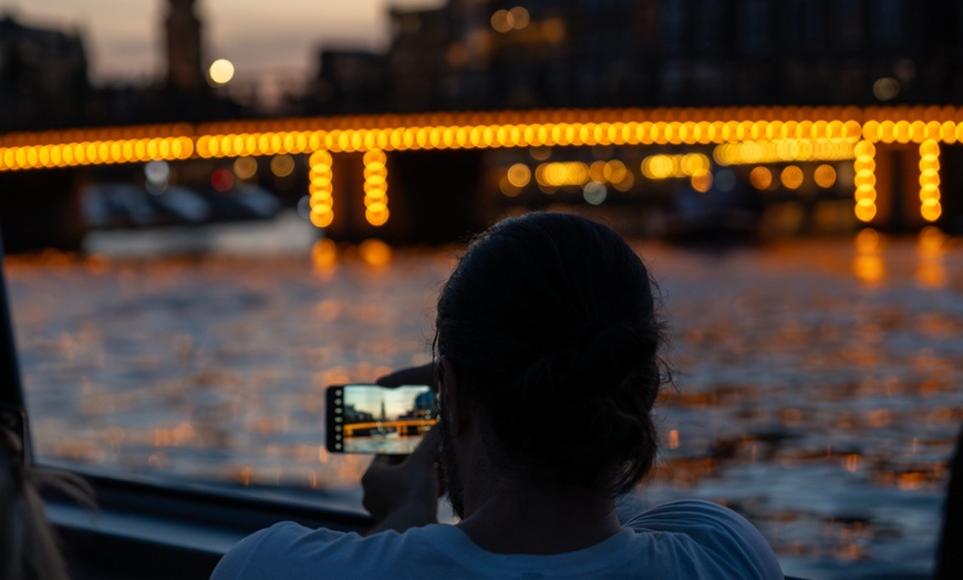 Image 3: Fonkelend Amsterdam: rondvaart tijdens het Amsterdam Light Festival