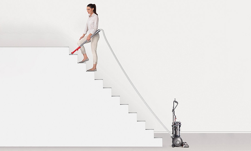 Image 9: Dyson Bagless Vacuum Cleaner