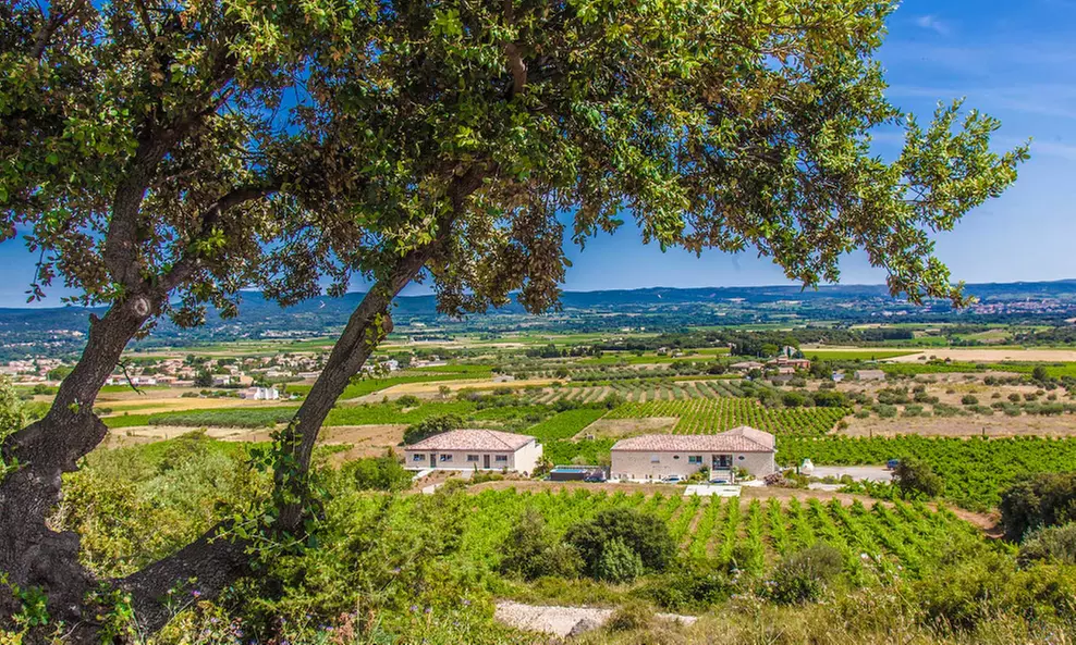 Languedoc : 1 ou 2 nuits avec pdj, option spa, cave, bien-être & tapas