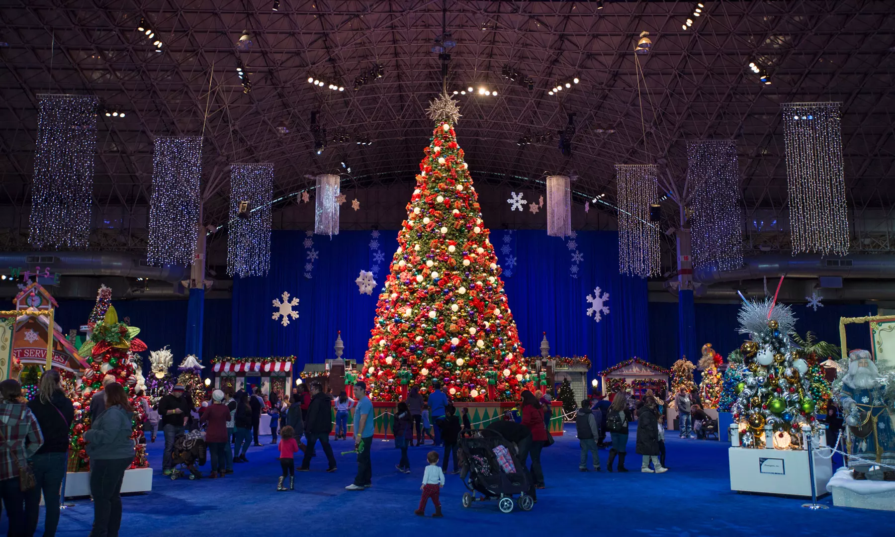 Winter WonderFest, Chicago’s Ultimate Indoor Holiday, Navy Pier