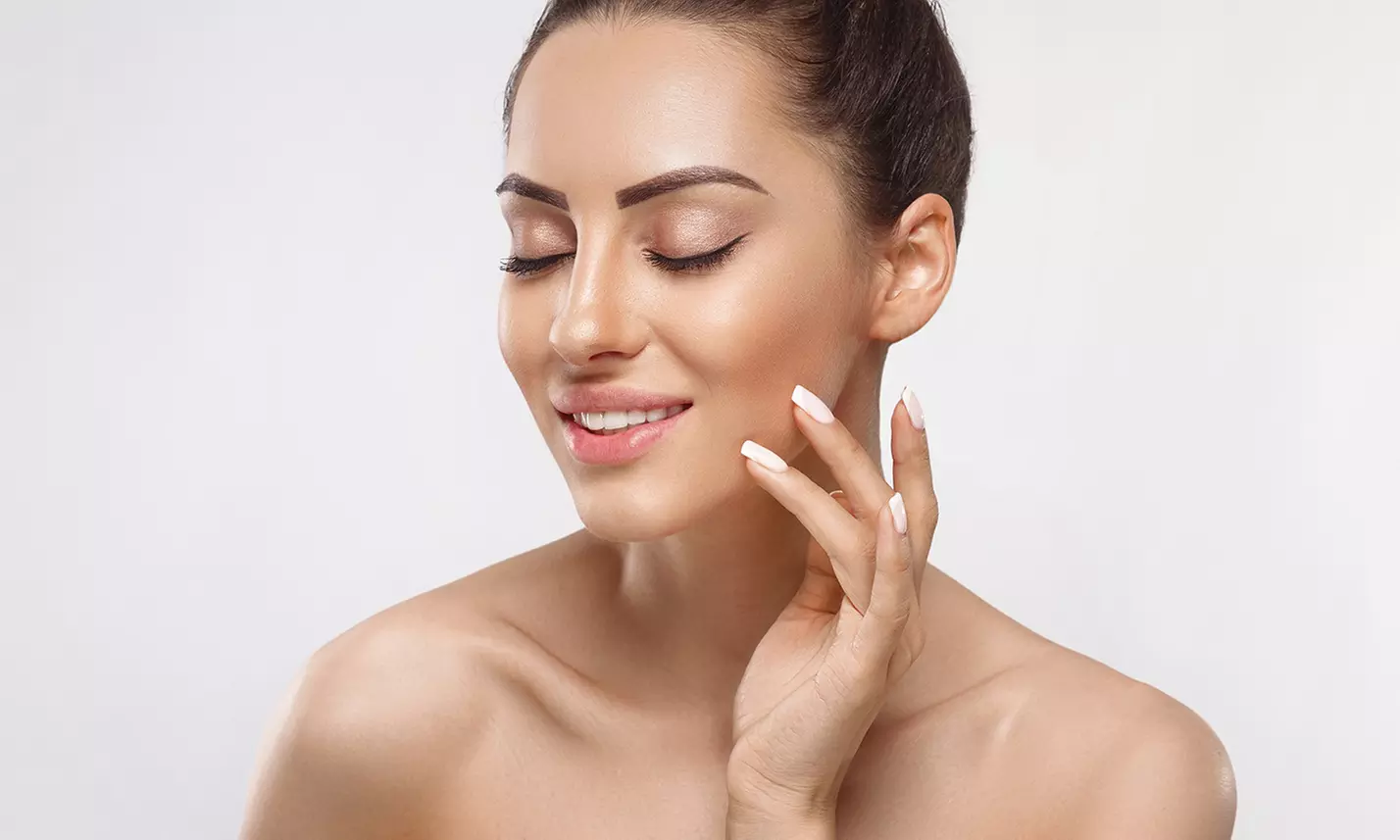 Tratamiento facial efecto lifting relajante