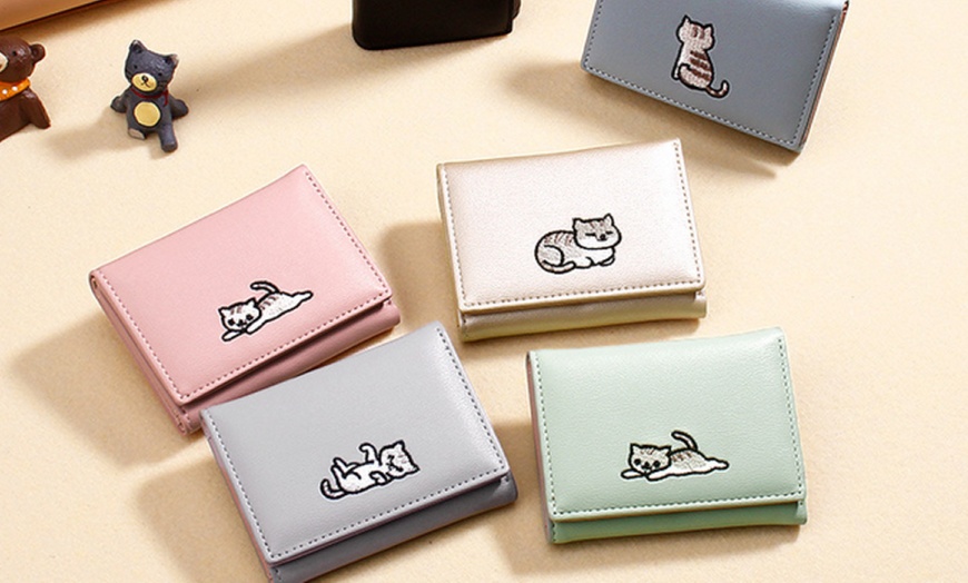 Image 4: Compact Cat-Themed Wallet