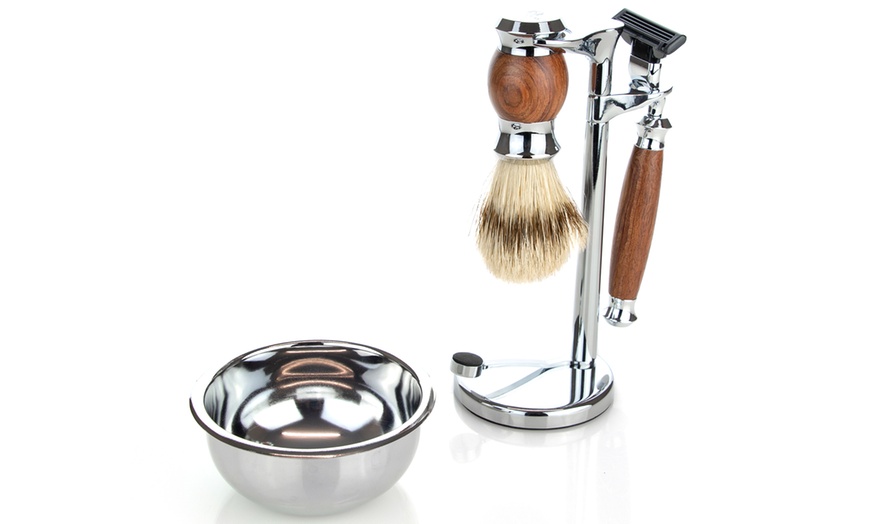 Image 13: Traditional Shaving Utensils