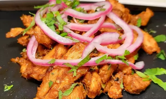 Enjoy $30, $50 to Spend or Starter, Main Dish & Drinks for Two or Four