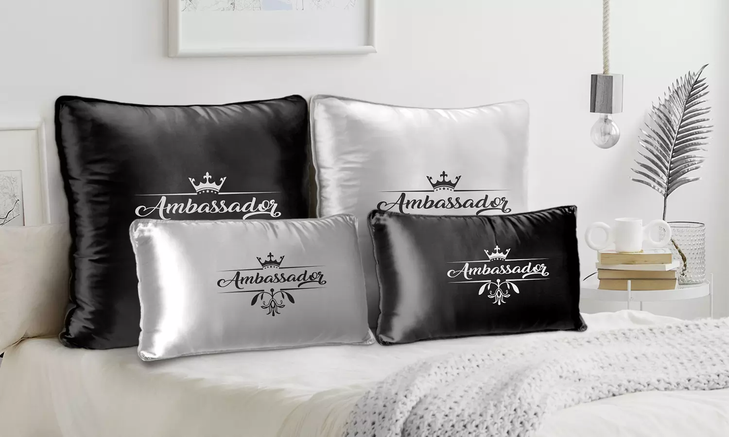 Oreillers satinés "Ambassador", qualités ergonomiques et hypoallergéniques, tissu déhoussable, de la marque Sampur - Primary Image